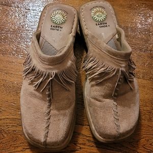 Earth shoes clogs size 8